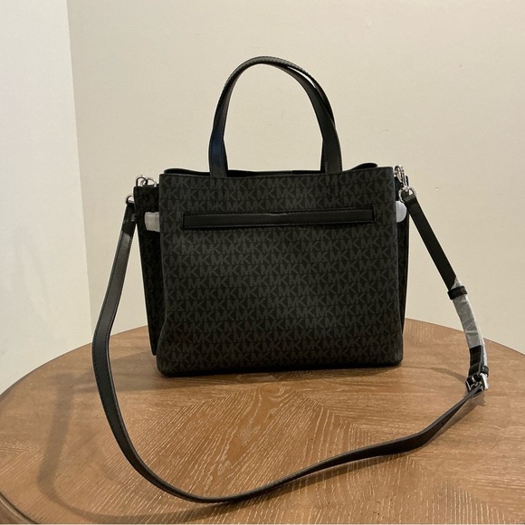 MICHAEL MICHAEL KORS Emilia Medium Signature Logo Satchel. NEW - Picture 8 of 10